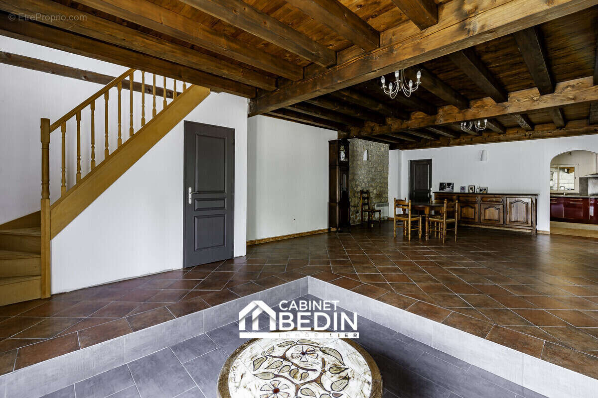 Maison à IZON