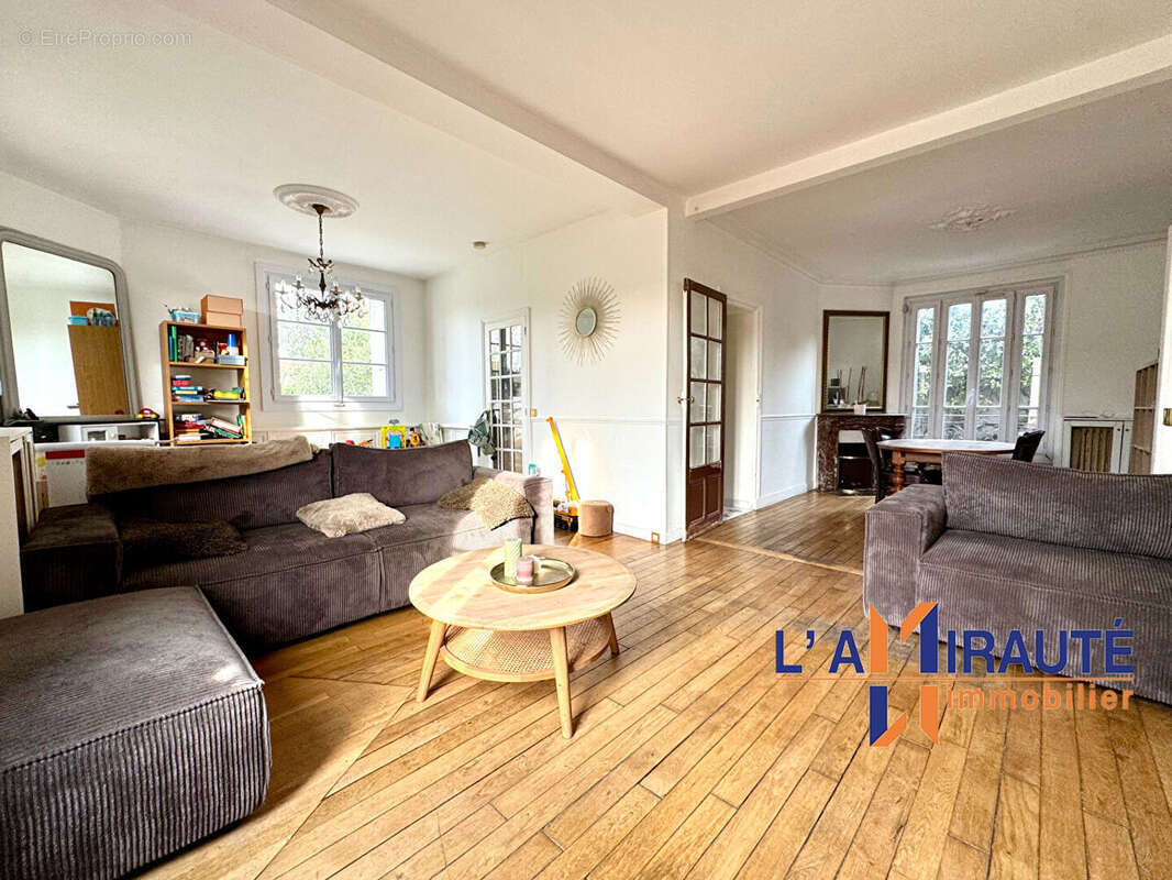 Maison à HOUILLES