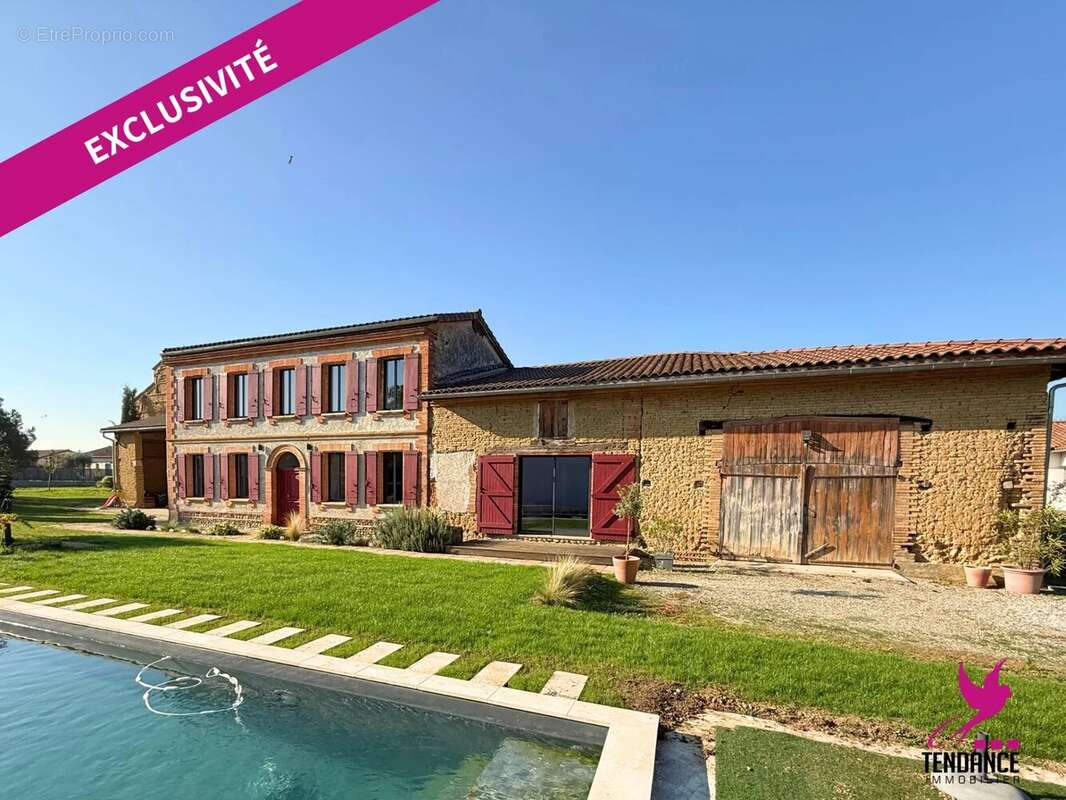 Maison à MONTAIGUT-SUR-SAVE