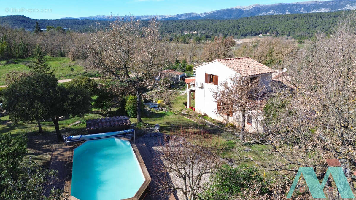 Maison à SIGNES
