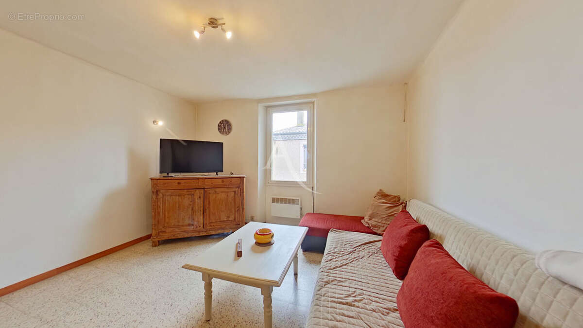 Commerce à VINON-SUR-VERDON