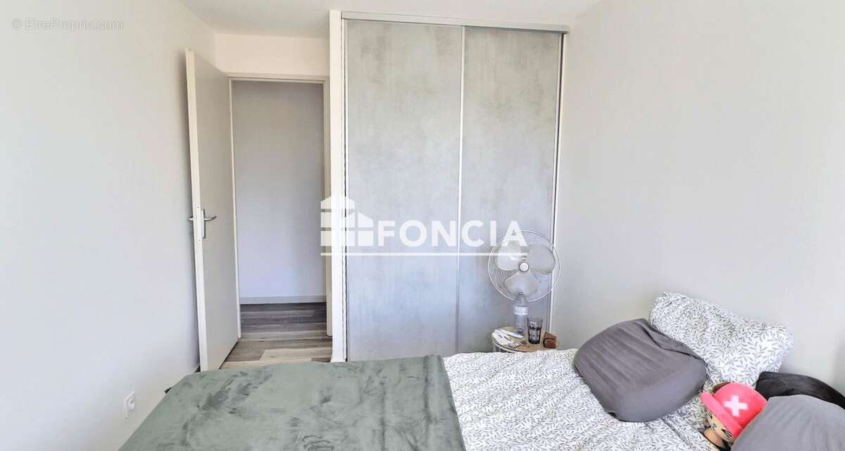 Appartement à SAINT-GENIS-LAVAL