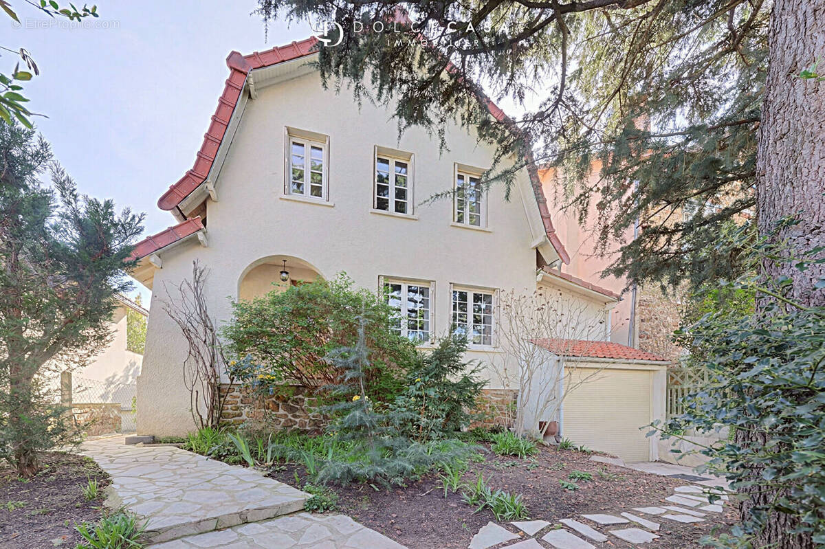 Maison à LE PERREUX-SUR-MARNE