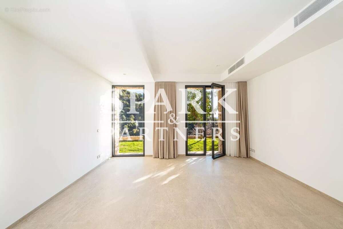 Maison à ROQUEBRUNE-CAP-MARTIN