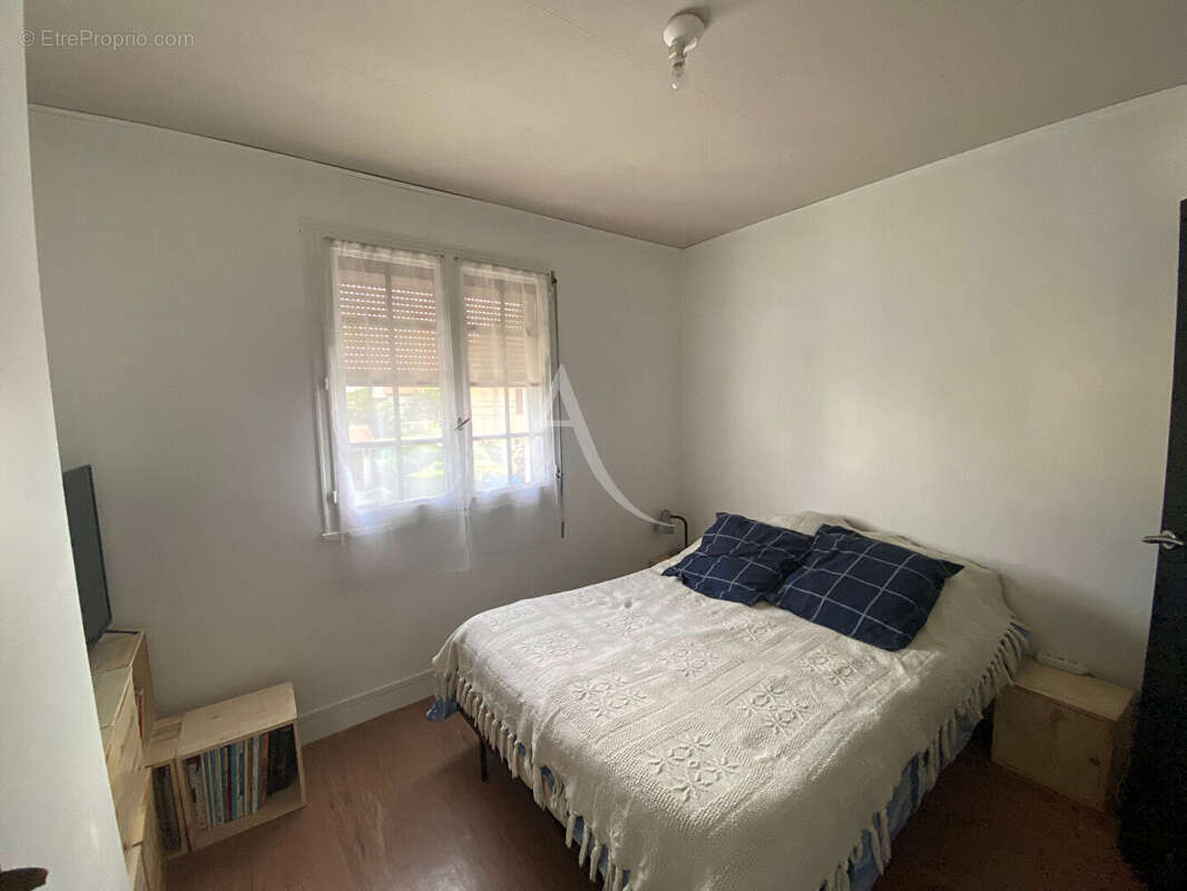 Maison à SAINT-JEAN-DE-LA-RUELLE