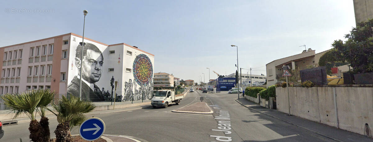 Parking à SAINT-RAPHAEL