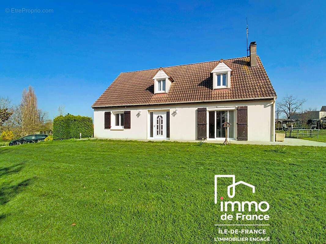 Maison à SAINT-GERMAIN-LE-GAILLARD