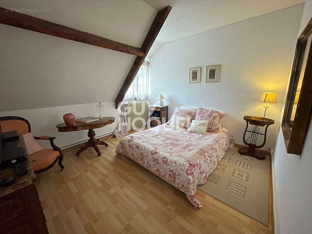 Maison à DAMVILLE