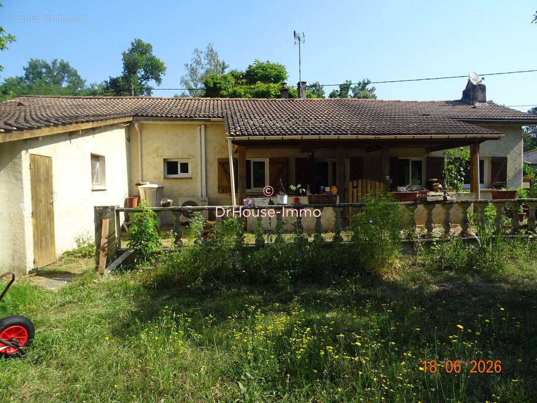 Maison 172 m² à Laruscade  - photo 13