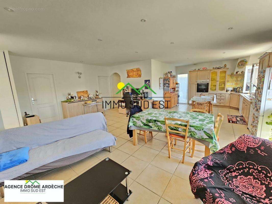 Maison à SAINT-MARCEL-LES-VALENCE