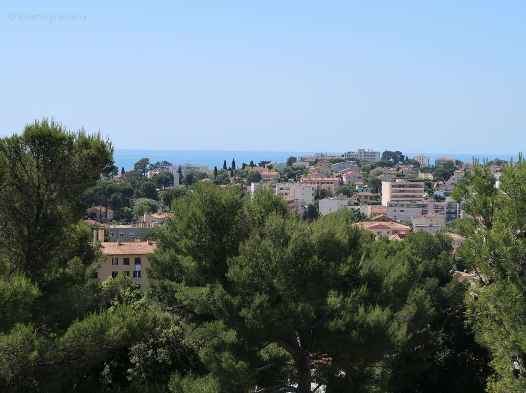 Appartement à LE CANNET