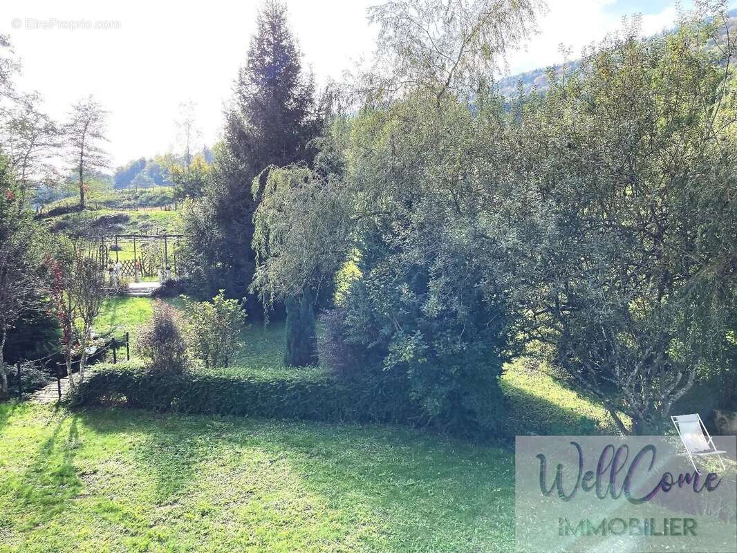 Maison à SAINT-THIBAUD-DE-COUZ