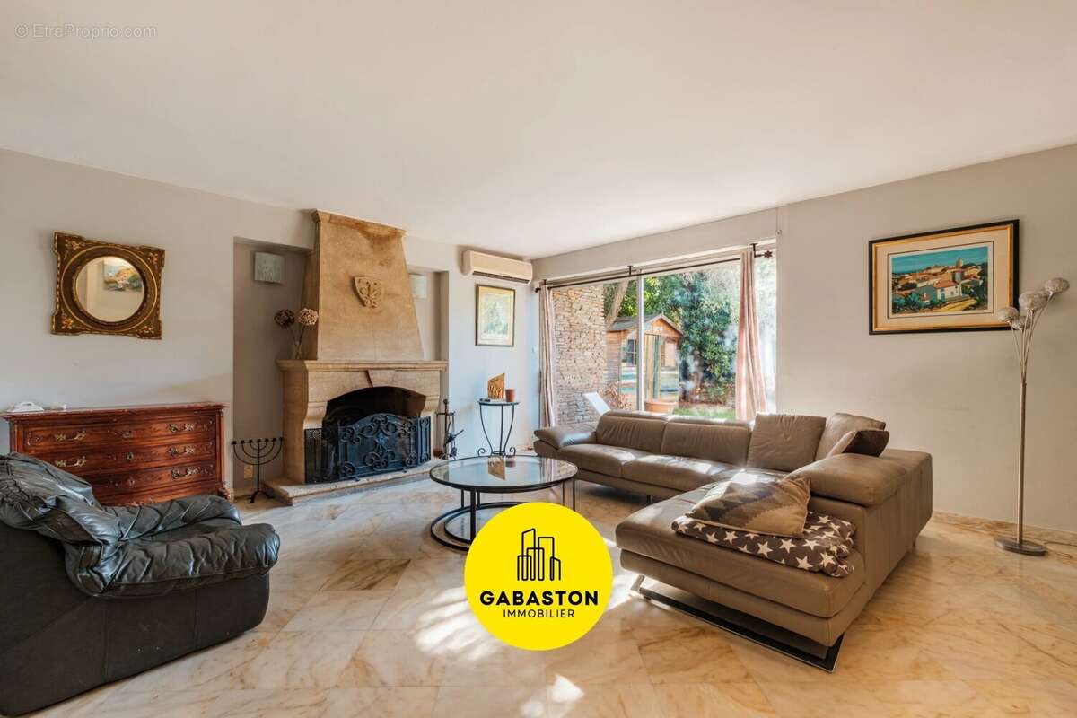 Maison à MARSEILLE-8E