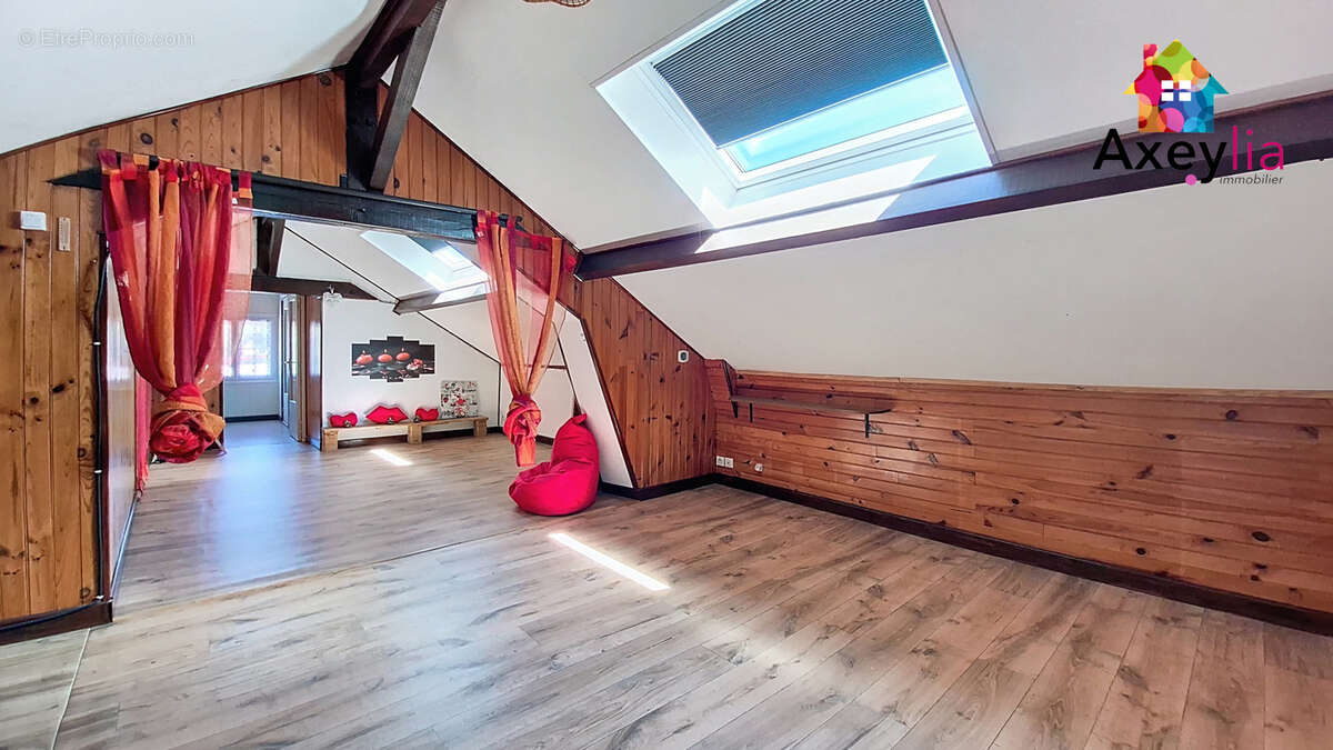 Maison à CHAUFFAILLES