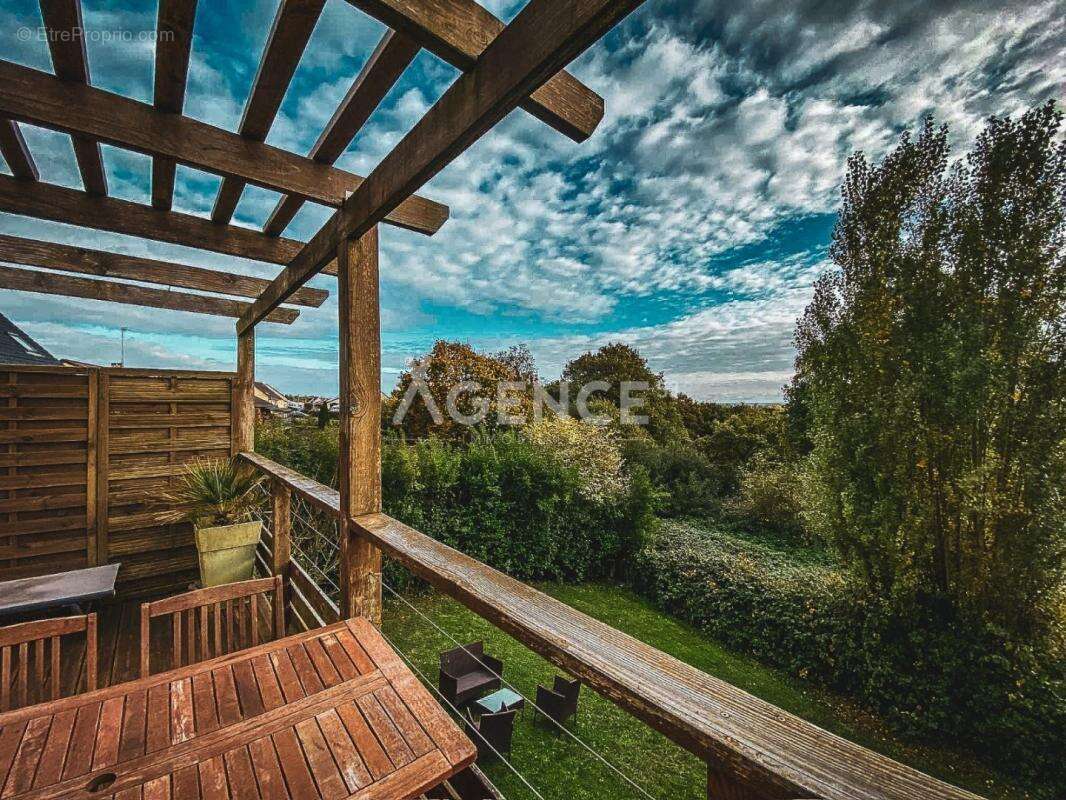 Maison à RACQUINGHEM