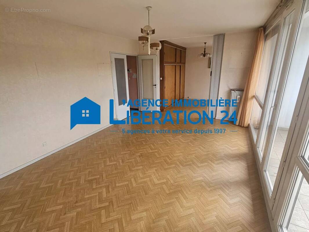 Appartement à SAINT-ETIENNE