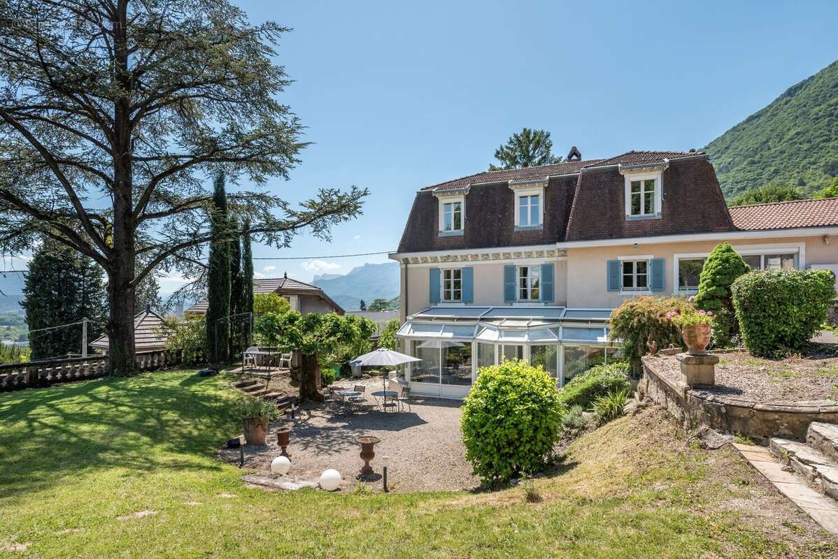 Maison à LA TRONCHE