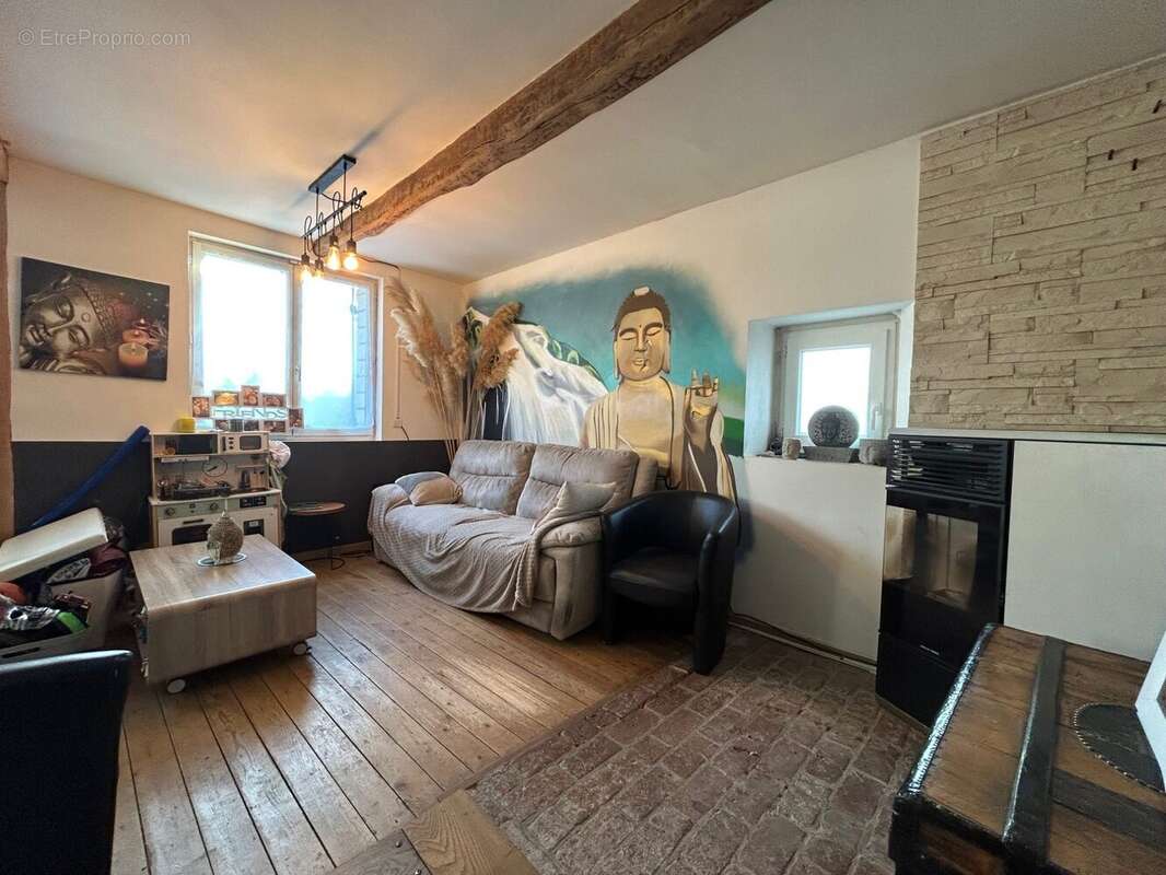 Maison à AGENVILLERS