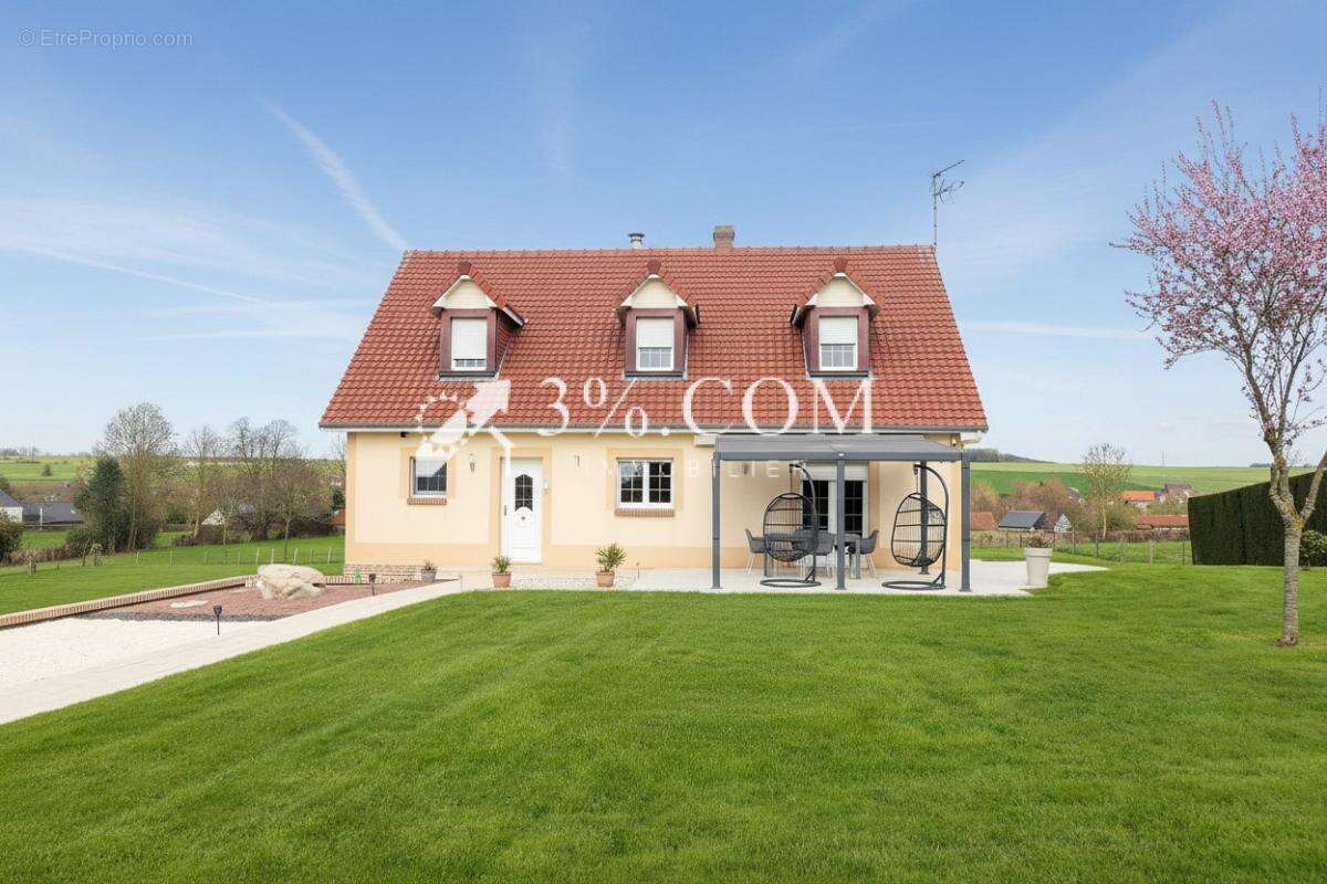 Maison à FREAUVILLE