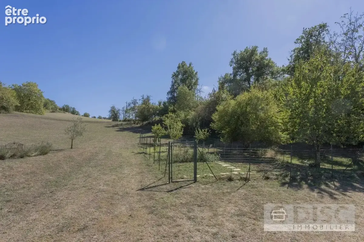 Propriété de charme avec piscine, jacuzzi et 7 hectares dans un environnement préservé - photo 35