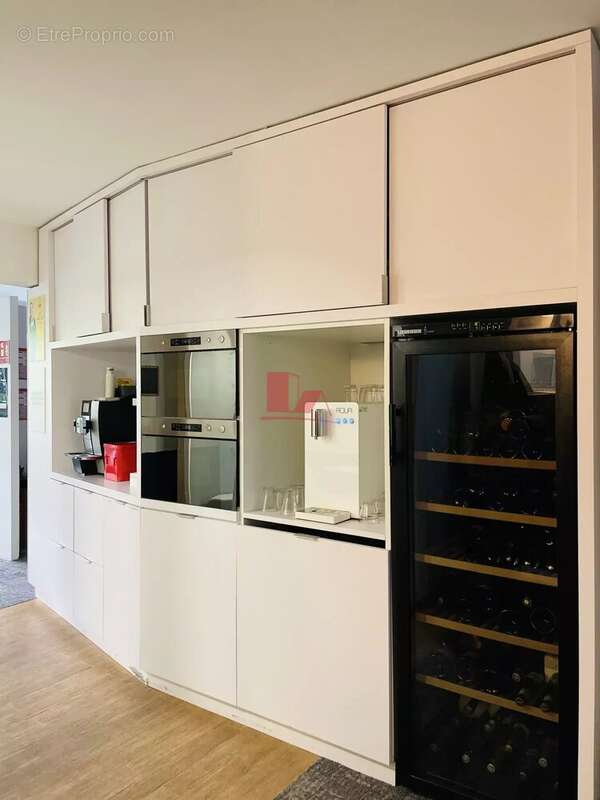 Commerce à ISSY-LES-MOULINEAUX