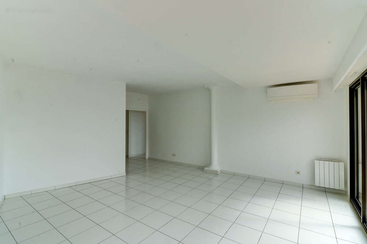 Appartement à THEOULE-SUR-MER