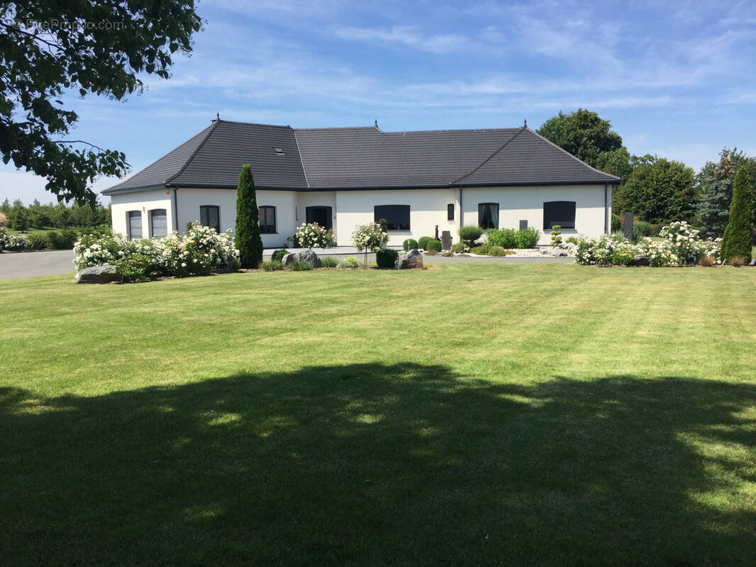 Maison à FONTAINE-NOTRE-DAME