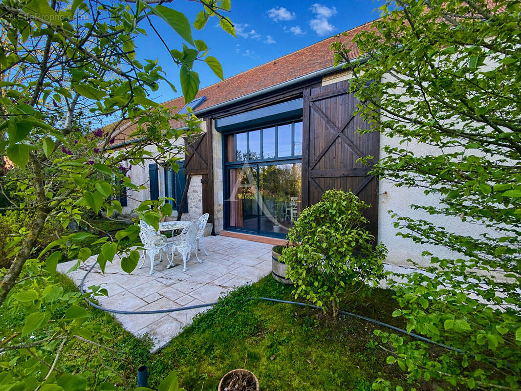 Maison à FEROLLES