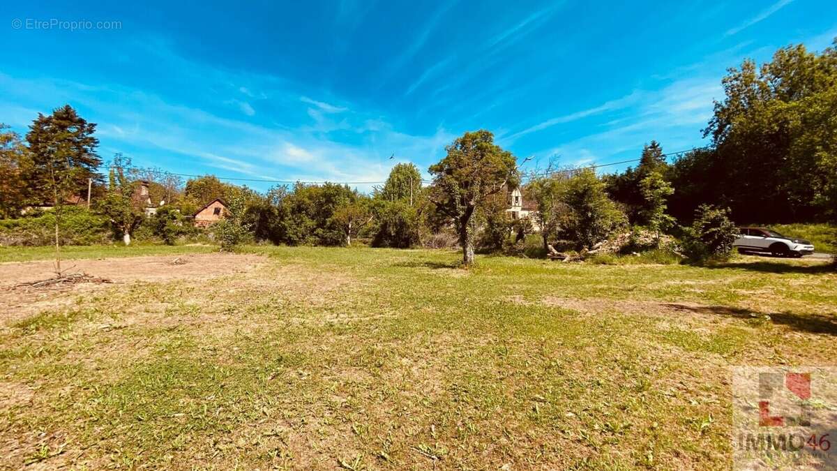 Terrain à GRAMAT