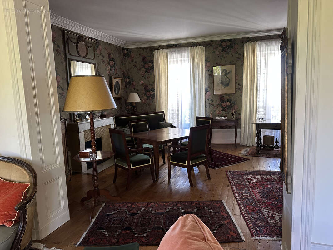 Maison à COGNAC