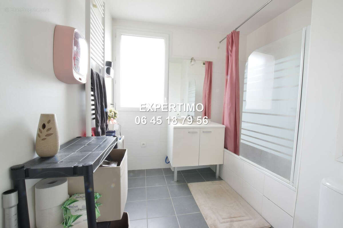 APPARTEMENT T2 récent avec balcon 10 m2   Vue montagnes   Résidence sécurisée   Grenoble - photo 3