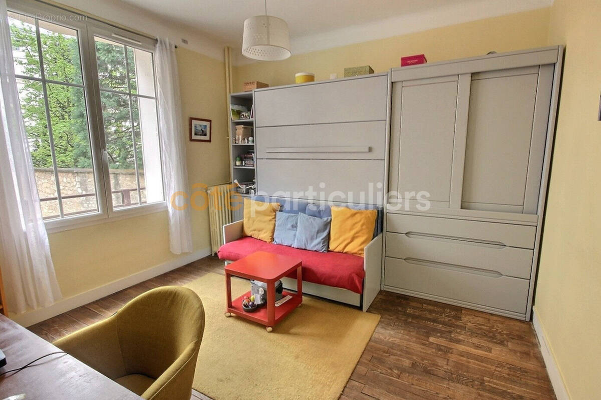 Appartement à MONTROUGE