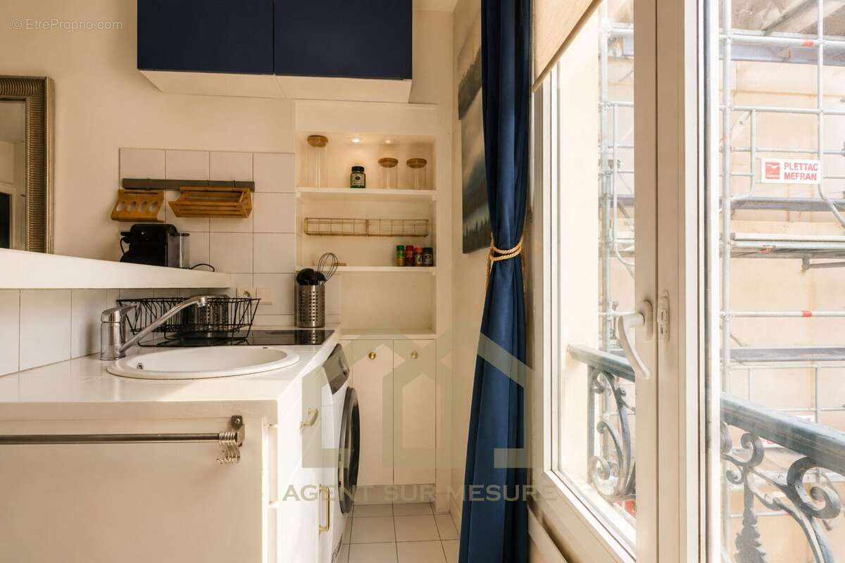 Appartement à PARIS-7E