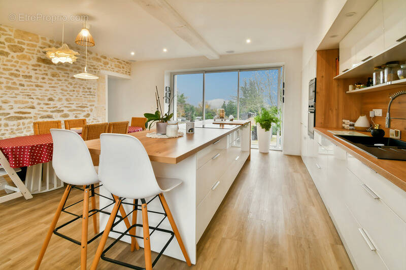 Maison à TONNAY-CHARENTE