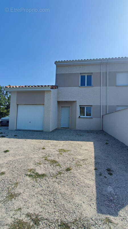 Maison à ALBOUSSIERE
