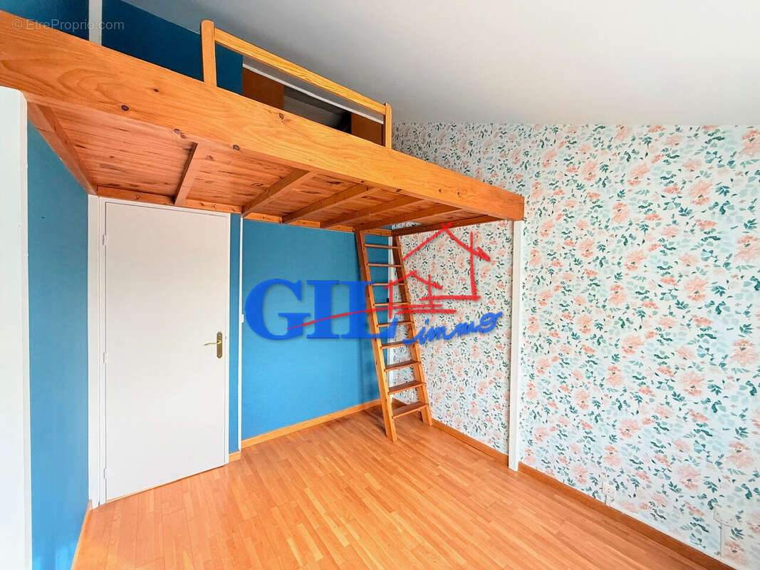 Maison à SAVIGNY-LE-TEMPLE