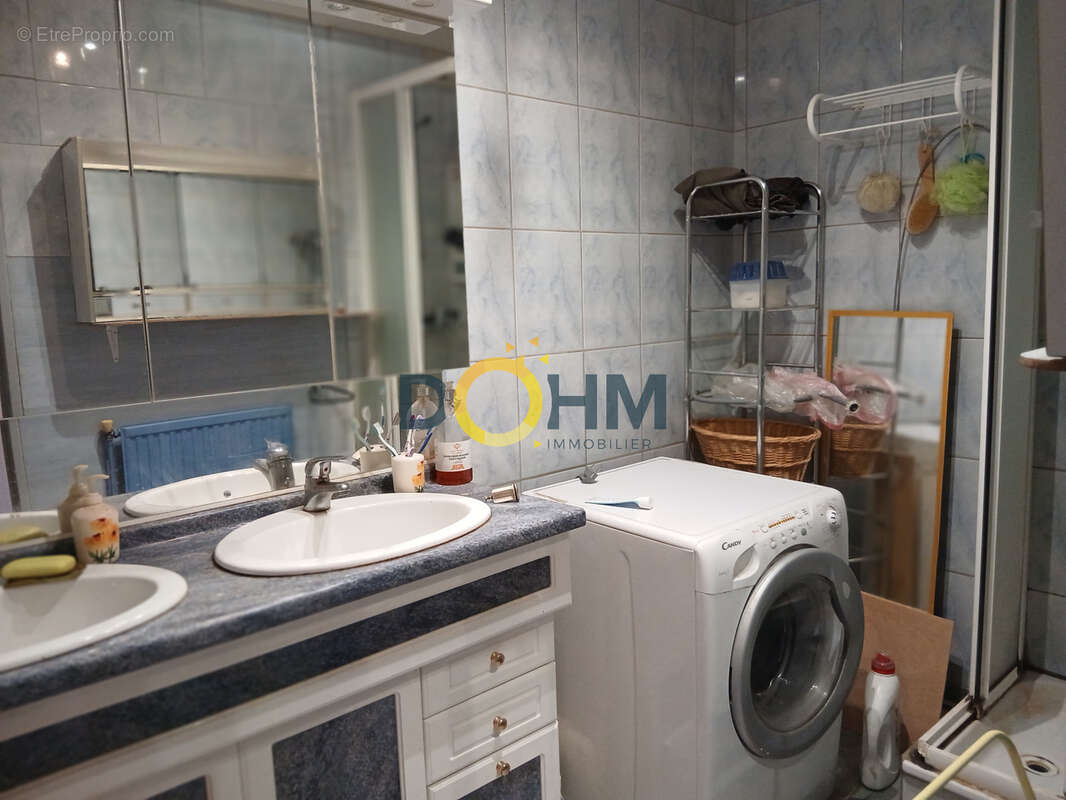 Appartement à SAINT-ETIENNE