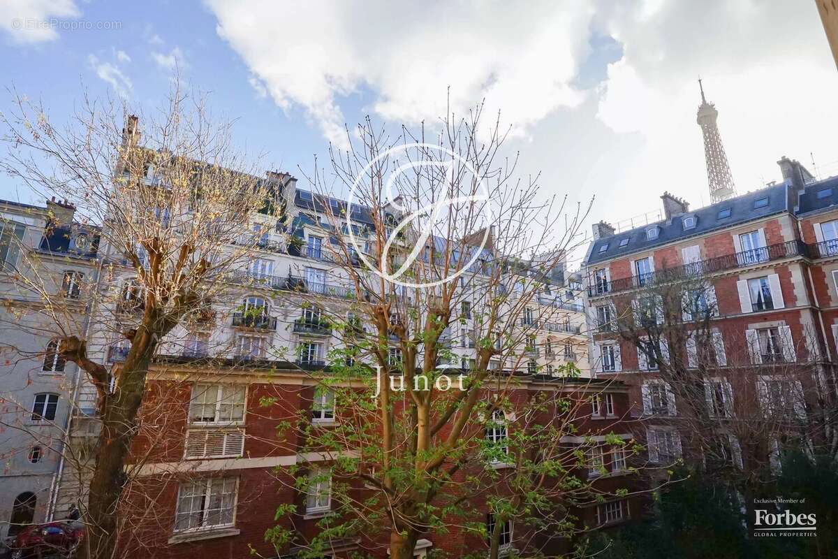 Appartement à PARIS-7E