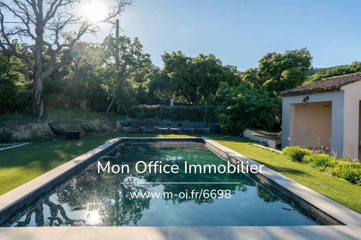 Maison à PLAN-DE-LA-TOUR