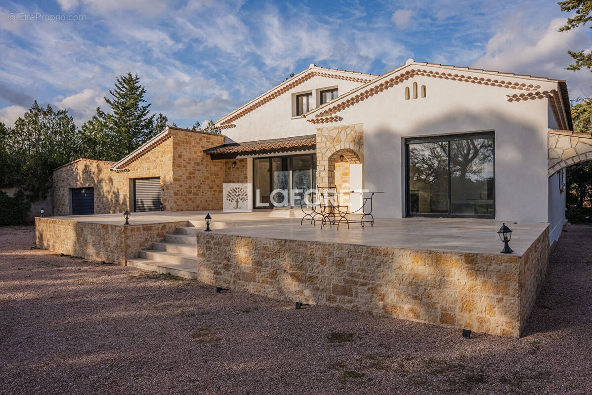 Maison à CUERS