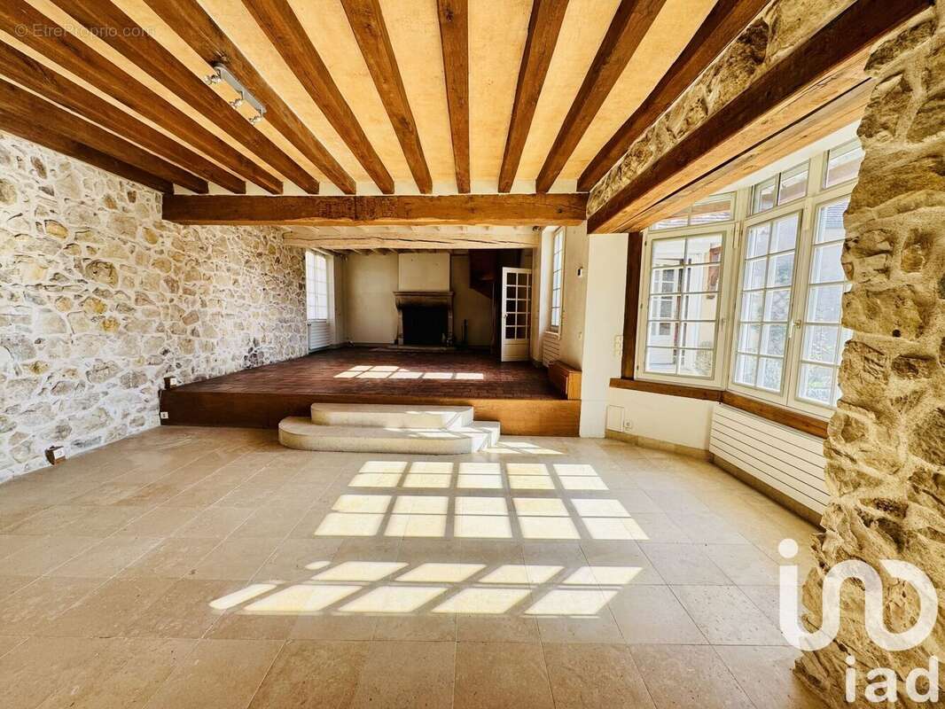 Photo 6 - Maison à VILLEMANOCHE