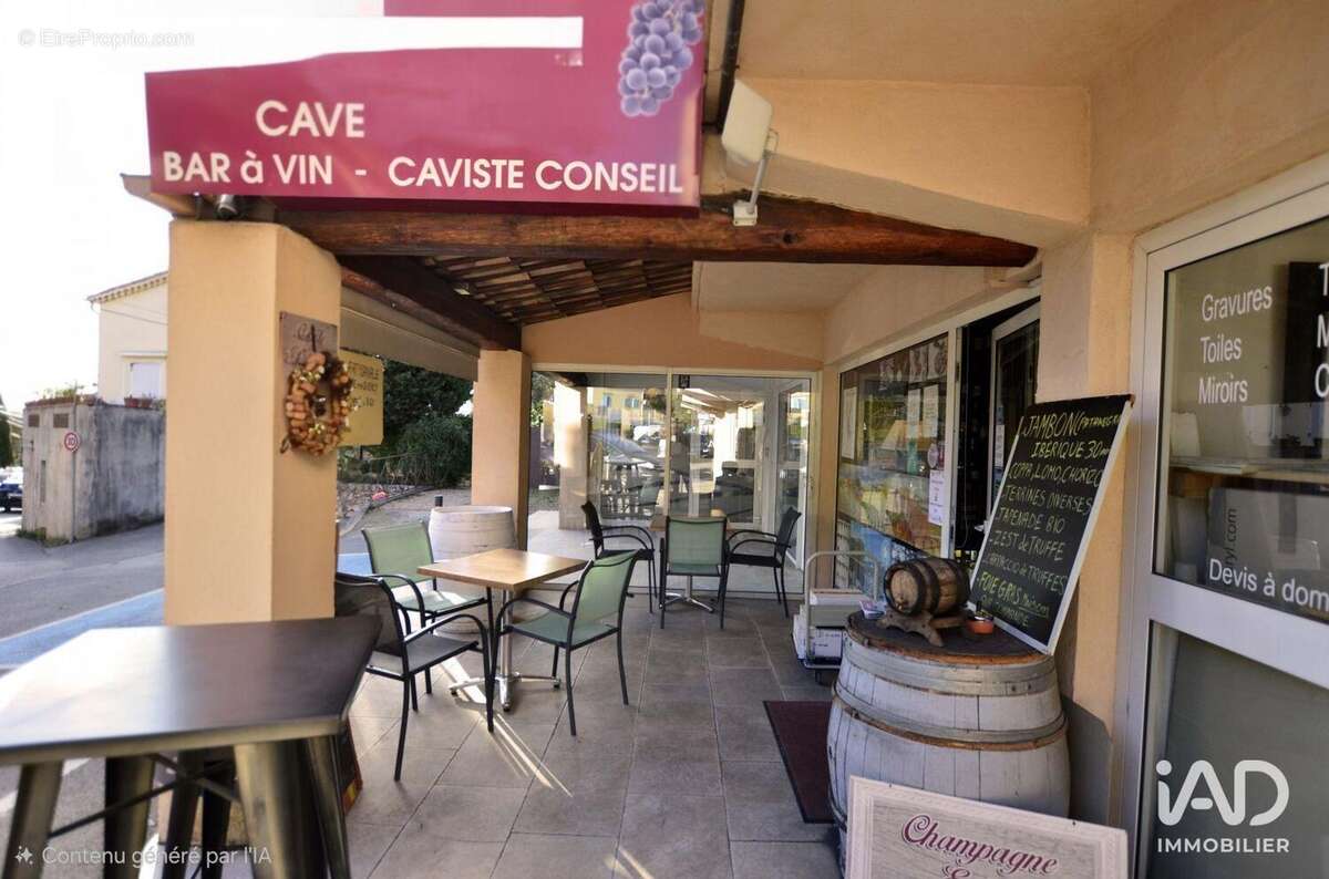 Photo 2 - Commerce à OPIO