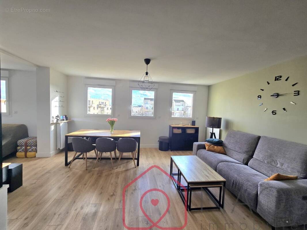 Appartement à LE PLESSIS-ROBINSON
