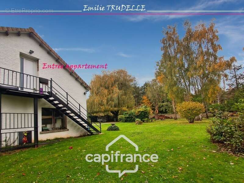 Maison à vendre 6 pièces 138m² TORCE EN VALLEE (72) - 3/4 chambres + appartement, Etang, bassin sur parc paysagé de 8500m² - photo 16