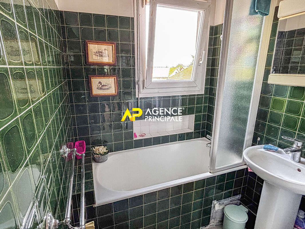 Sartrouville - La Plaine - Appartement 3 pièces 56.98 m² avec cave et parking - photo 8