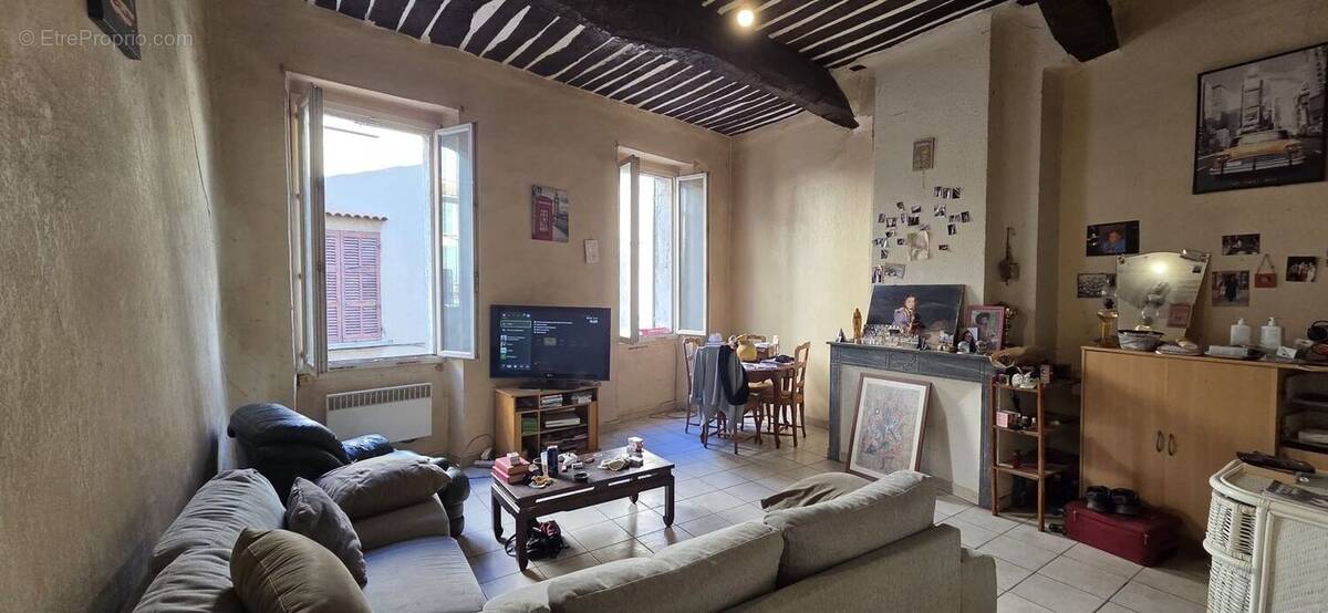 Appartement à CUGES-LES-PINS