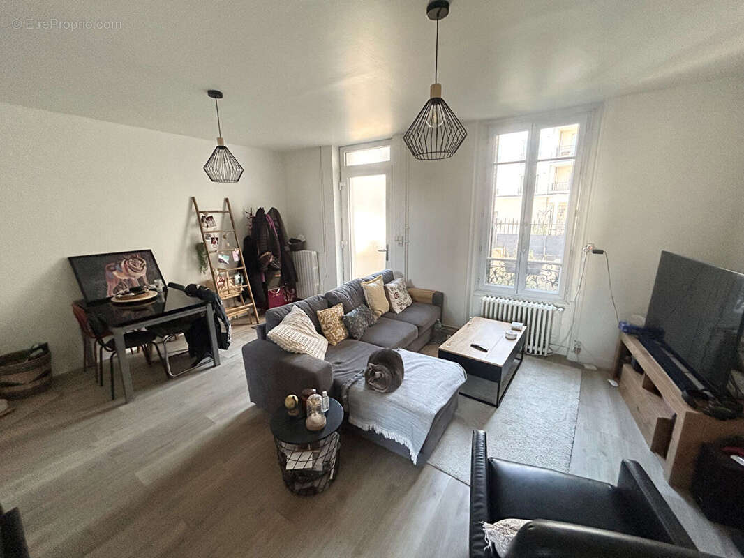 Maison à SARTROUVILLE