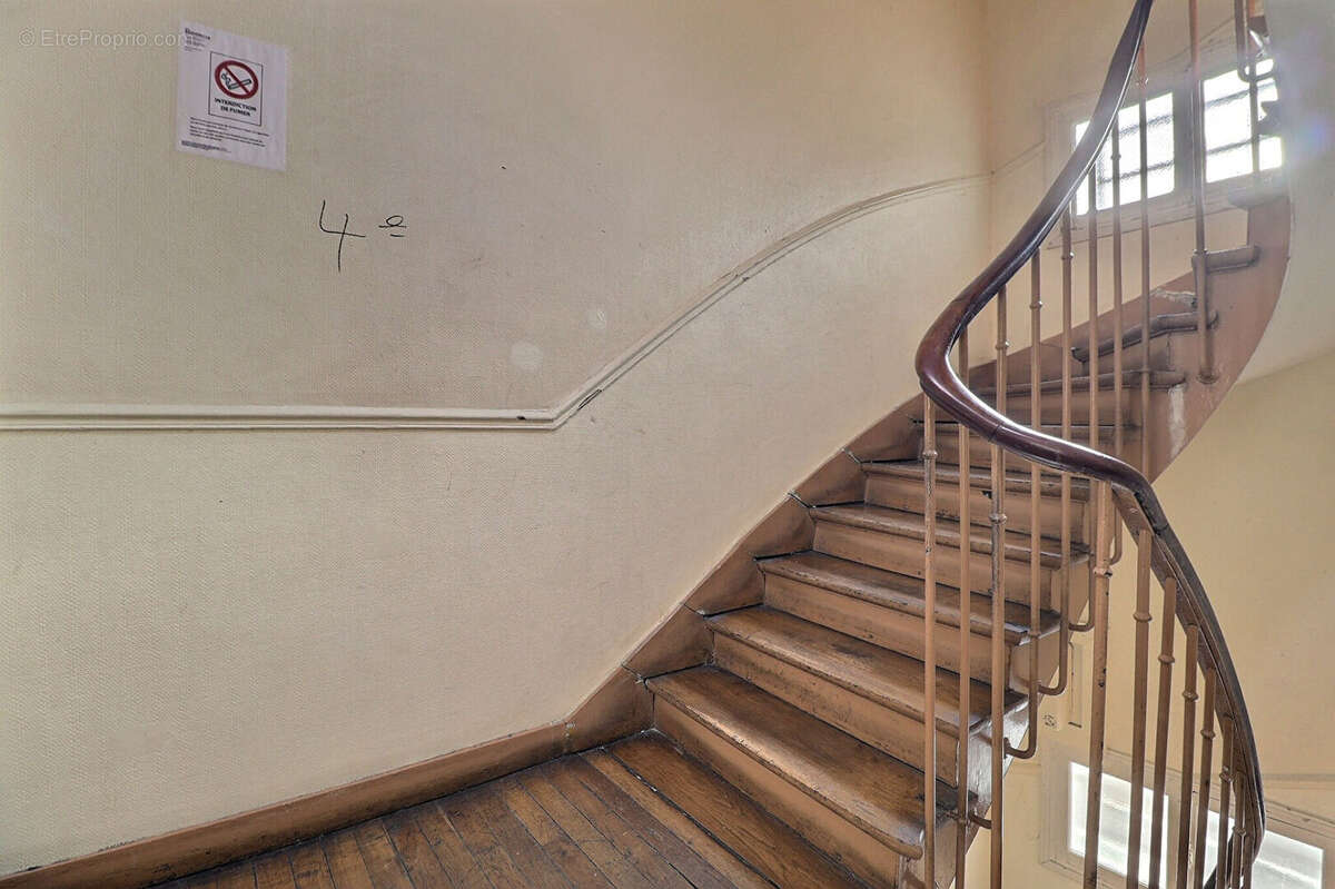 Appartement à AUBERVILLIERS