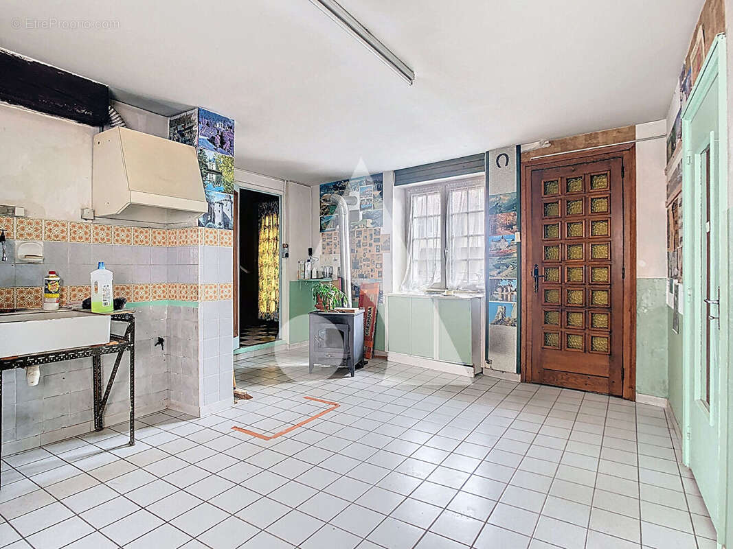 Maison à SAINT-SYMPHORIEN-SUR-COISE