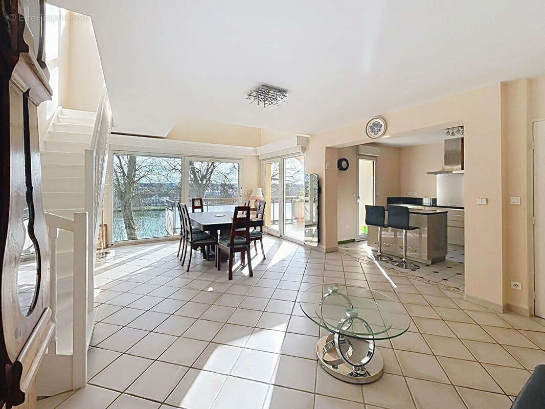 Appartement à LE MEE-SUR-SEINE